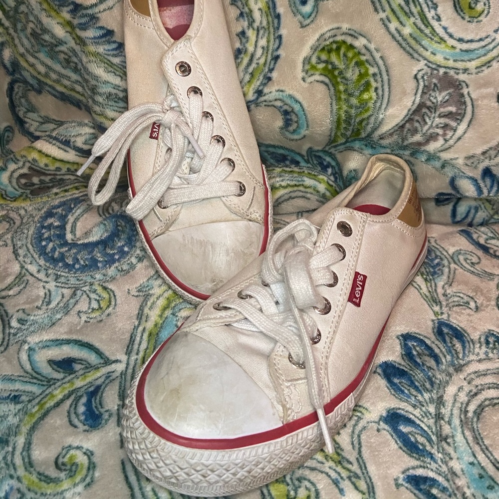 LEVI’S low top sneakers